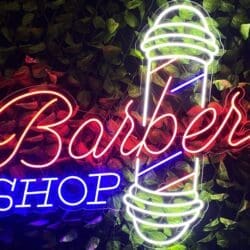 Neones Peluquería y Barber Shop